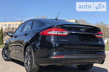 Седан Ford Fusion 2018 в Ровно