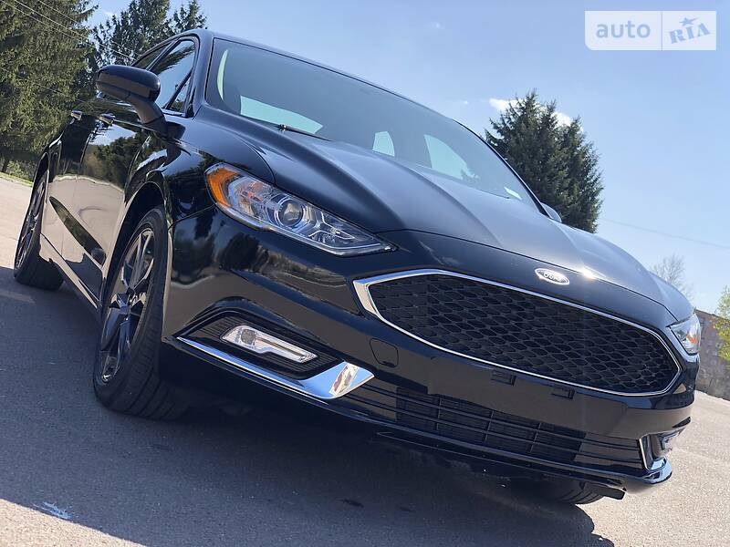 Седан Ford Fusion 2018 в Рівному