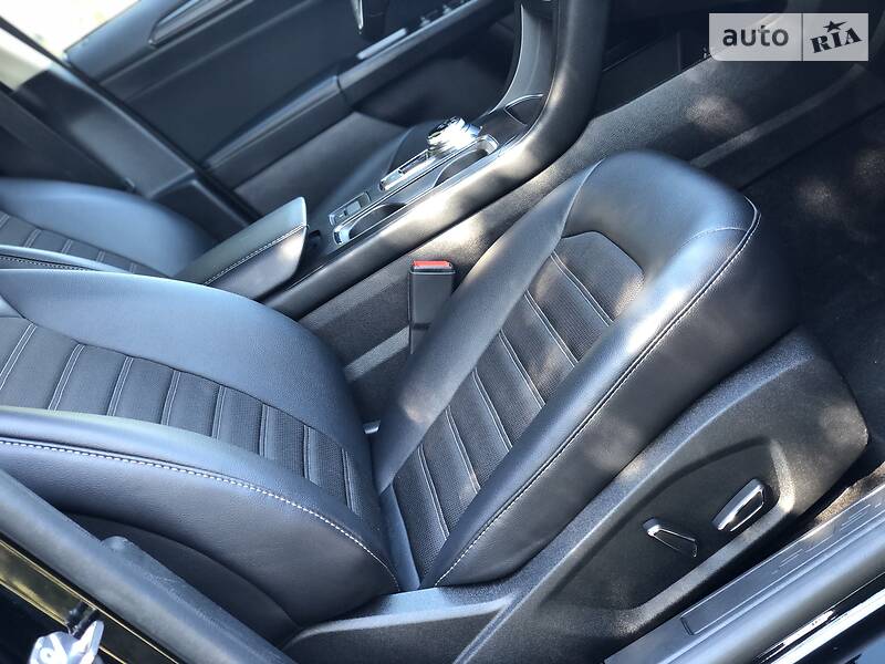 Седан Ford Fusion 2018 в Рівному