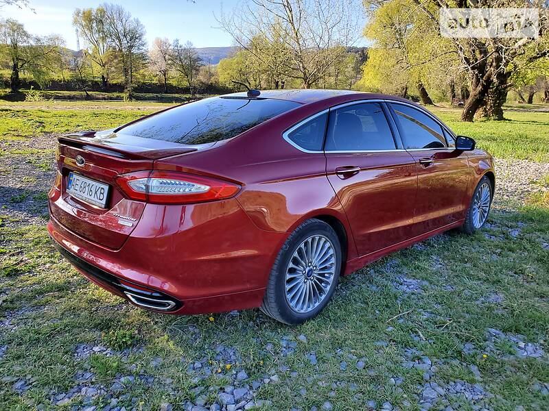 Седан Ford Fusion 2015 в Ужгороде