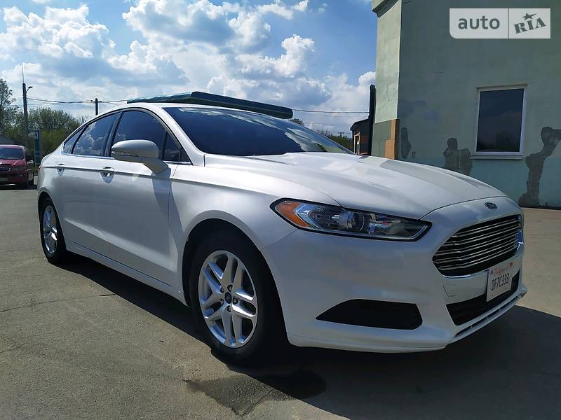 Седан Ford Fusion 2014 в 