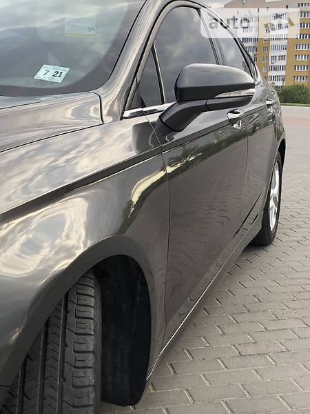 Седан Ford Fusion 2016 в Львові