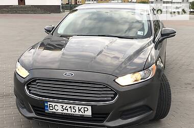 Седан Ford Fusion 2016 в 