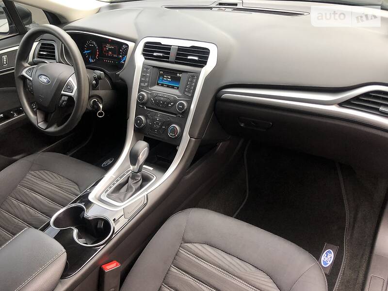 Седан Ford Fusion 2016 в Львові