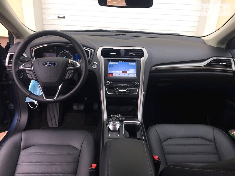 Седан Ford Fusion 2018 в Ровно