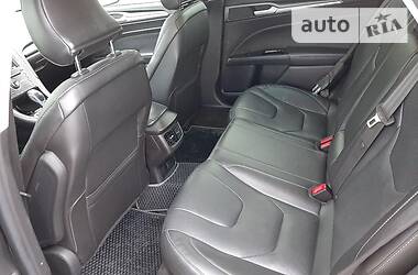 Седан Ford Fusion 2015 в 