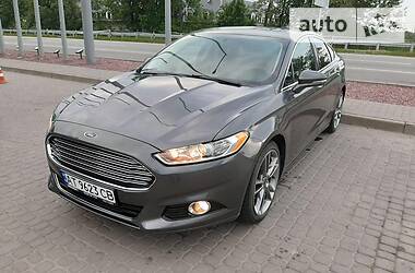 Седан Ford Fusion 2015 в 