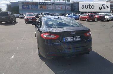 Седан Ford Fusion 2013 в Одесі