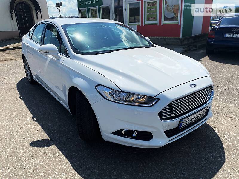 Седан Ford Fusion 2015 в Черновцах
