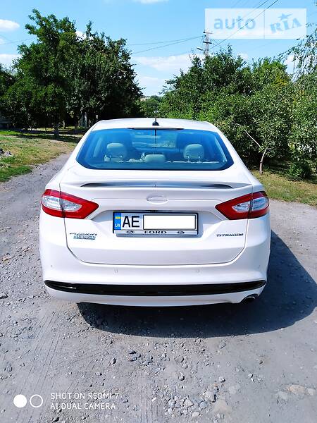 Седан Ford Fusion 2015 в Днепре