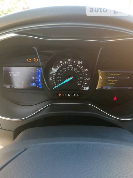 Седан Ford Fusion 2012 в Маріуполі