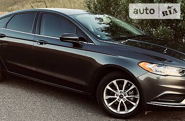 Седан Ford Fusion 2017 в 
