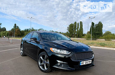 Седан Ford Fusion 2013 в Кривом Роге