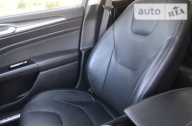 Седан Ford Fusion 2013 в Измаиле