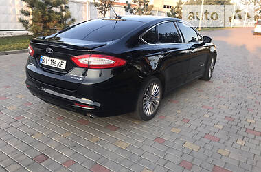 Седан Ford Fusion 2013 в Измаиле