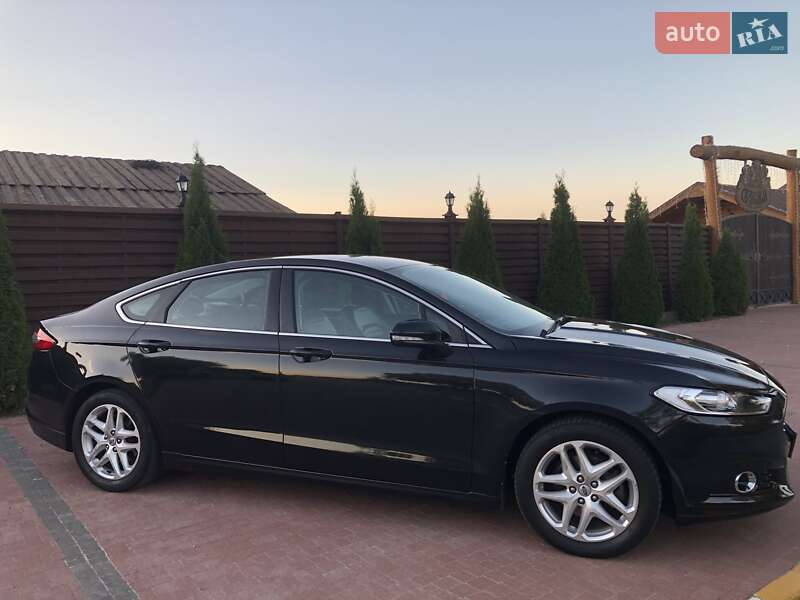 Седан Ford Fusion 2014 в Киеве
