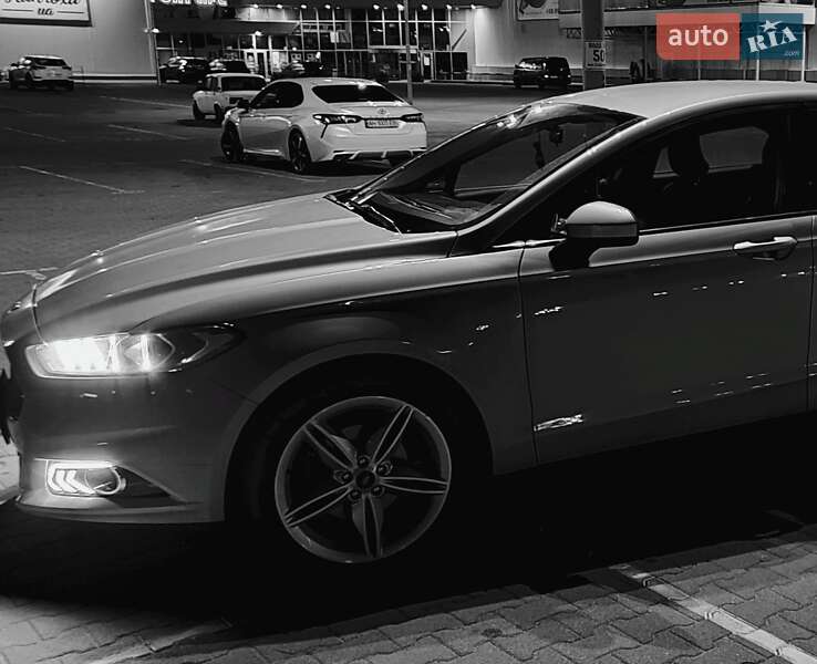 Седан Ford Fusion 2015 в Житомире
