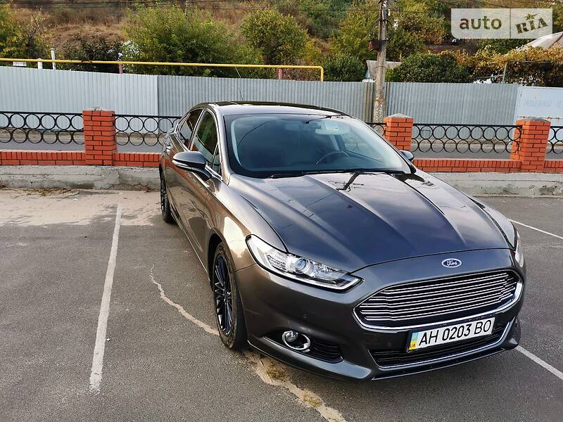 Ford Fusion SE