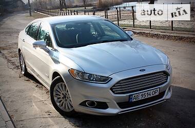 Седан Ford Fusion 2014 в Днепре