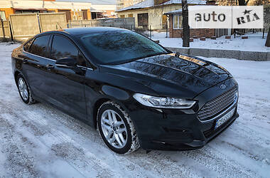 Седан Ford Fusion 2015 в Киеве