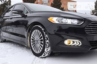 Седан Ford Fusion 2015 в 