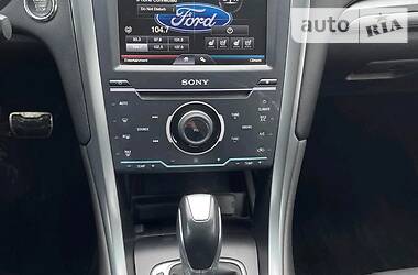 Седан Ford Fusion 2014 в Косові
