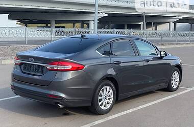 Седан Ford Fusion 2017 в Києві