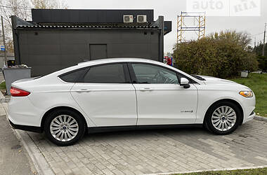 Седан Ford Fusion 2013 в Днепре