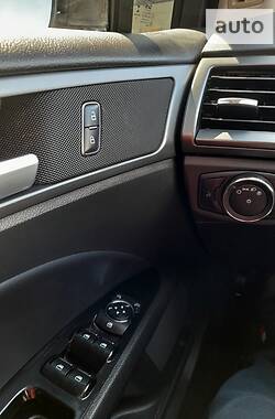 Седан Ford Fusion 2014 в 