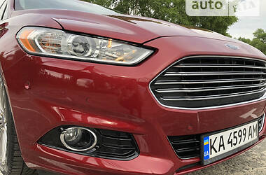 Седан Ford Fusion 2014 в 
