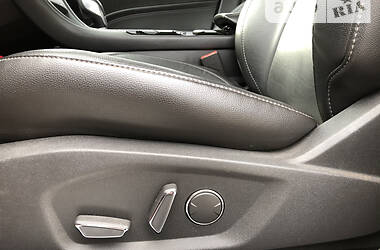 Седан Ford Fusion 2014 в 