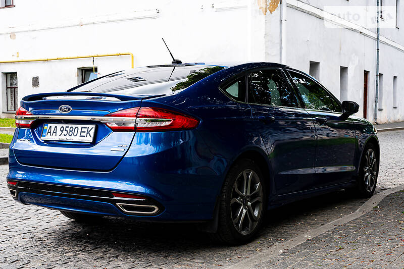 Седан Ford Fusion 2016 в Луцке