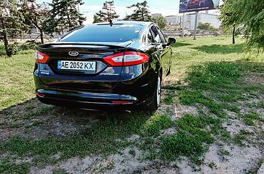 Седан Ford Fusion 2015 в Днепре