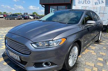 Седан Ford Fusion 2014 в 