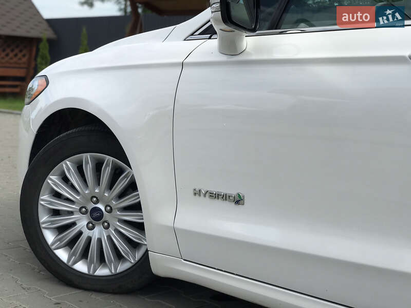 Седан Ford Fusion 2013 в Виноградове