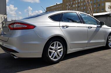 Седан Ford Fusion 2013 в Киеве