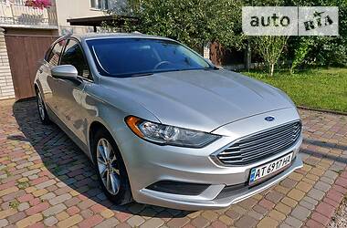 Седан Ford Fusion 2016 в 