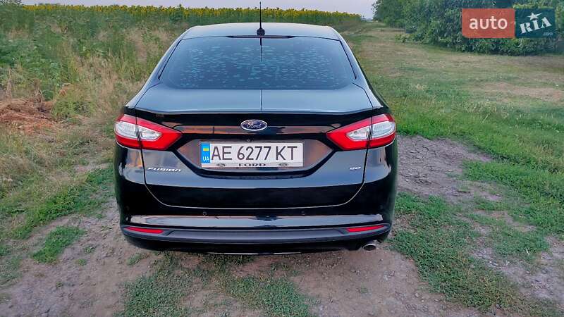 Седан Ford Fusion 2015 в Кривом Роге