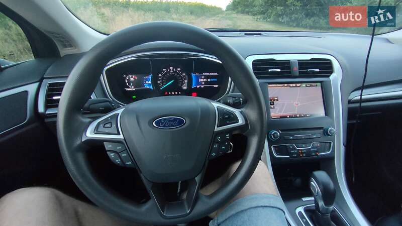 Седан Ford Fusion 2015 в Кривом Роге