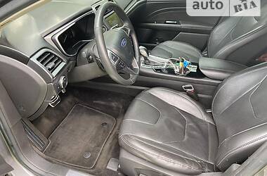 Седан Ford Fusion 2014 в 