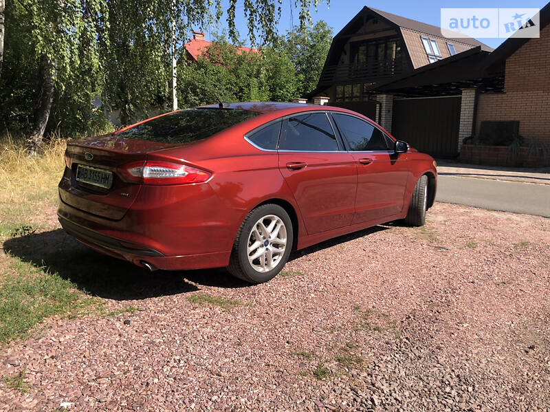 Седан Ford Fusion 2014 в Киеве