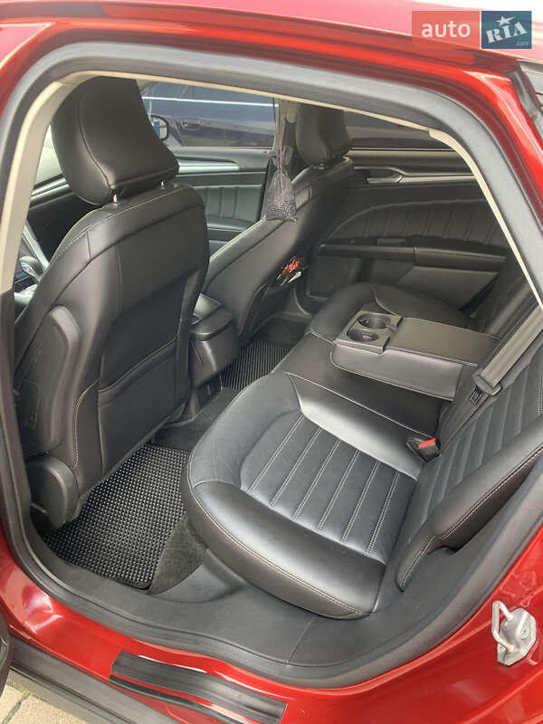 Седан Ford Fusion 2016 в Киеве