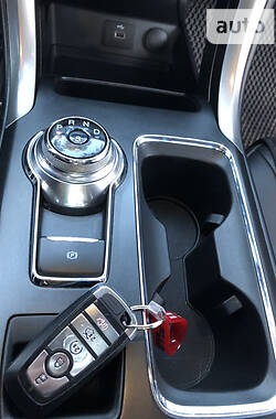 Седан Ford Fusion 2017 в 