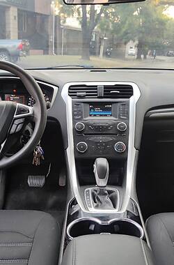 Седан Ford Fusion 2014 в 