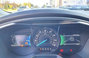 Седан Ford Fusion 2017 в 