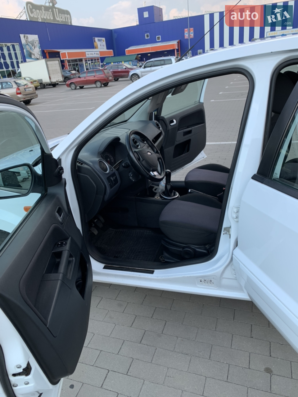 2010 Ford Fusion - мініатюра 9