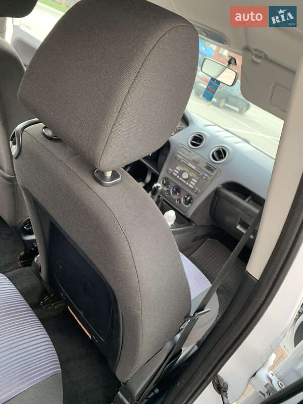 Хэтчбек Ford Fusion 2010 в Сумах