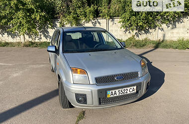 Хетчбек Ford Fusion 2010 в Києві