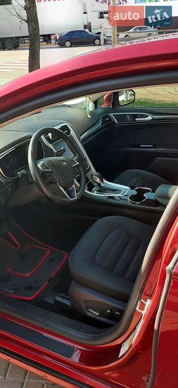 Седан Ford Fusion 2015 в Киеве фото 13 Седан Ford Fusion 2015 в Киеве