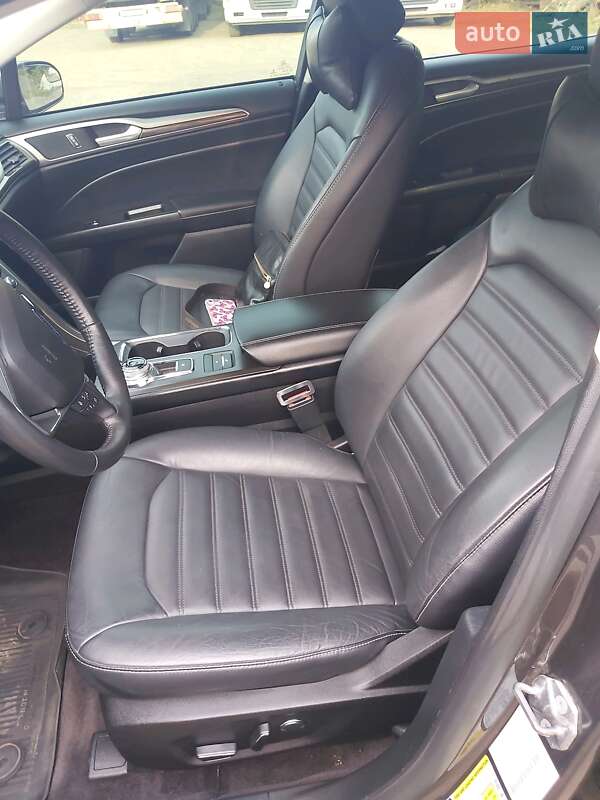 Седан Ford Fusion 2017 в Покрове